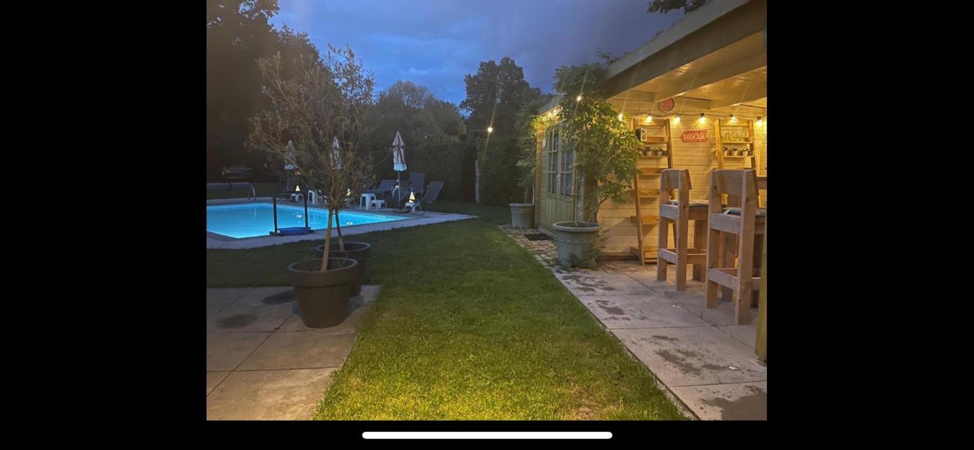 B&B Maison Saint Tropez ไอนด์โฮเวน ภายนอก รูปภาพ