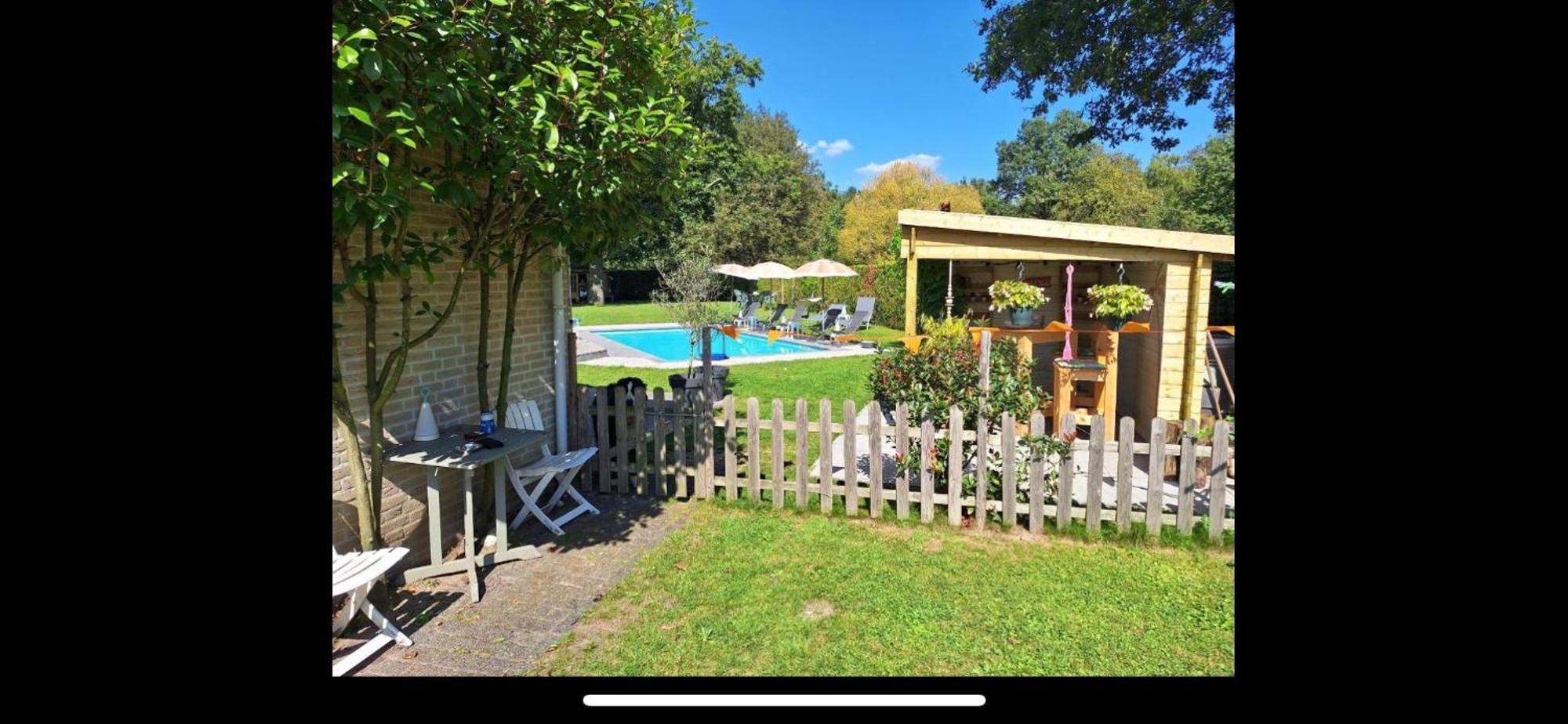 B&B Maison Saint Tropez ไอนด์โฮเวน ภายนอก รูปภาพ