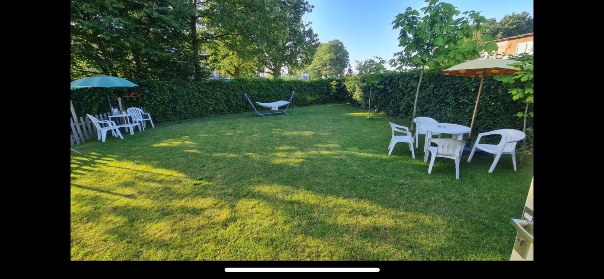 B&B Maison Saint Tropez ไอนด์โฮเวน ภายนอก รูปภาพ